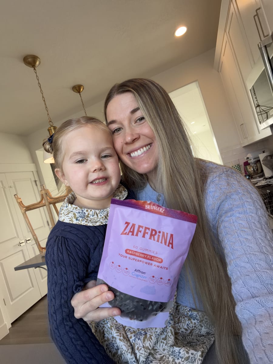 The founder of Braingerz with her daughter