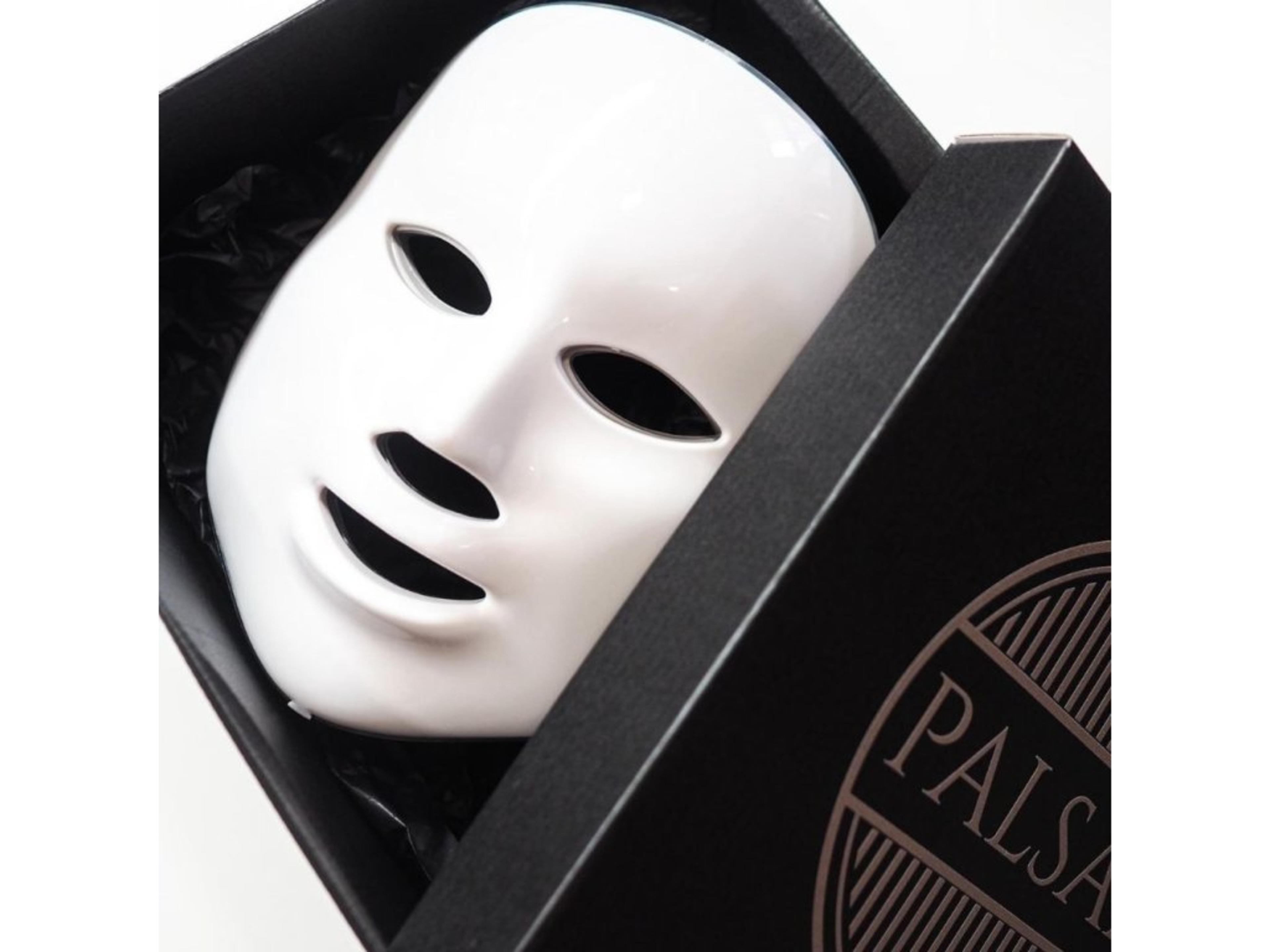 palsar7-led-face-mask-white 3