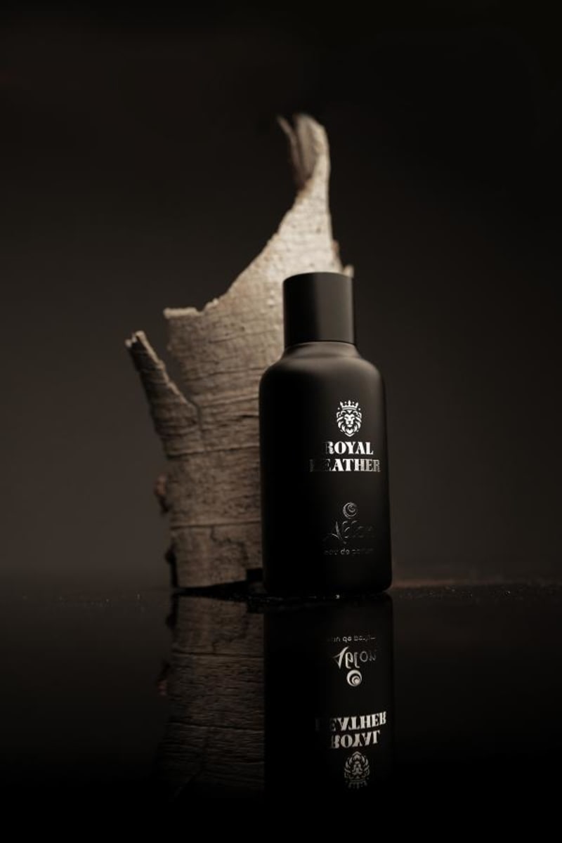OUD - PRODUCT PHOTOGRAPHY Portfolio Project by Mints Global