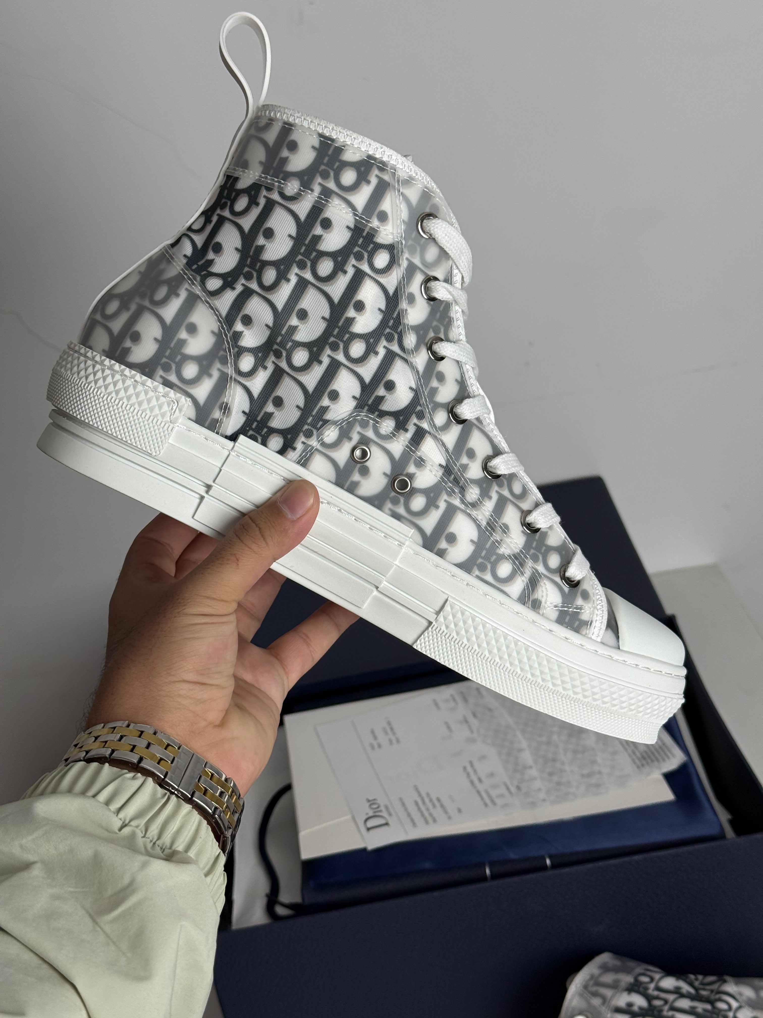 Dior
