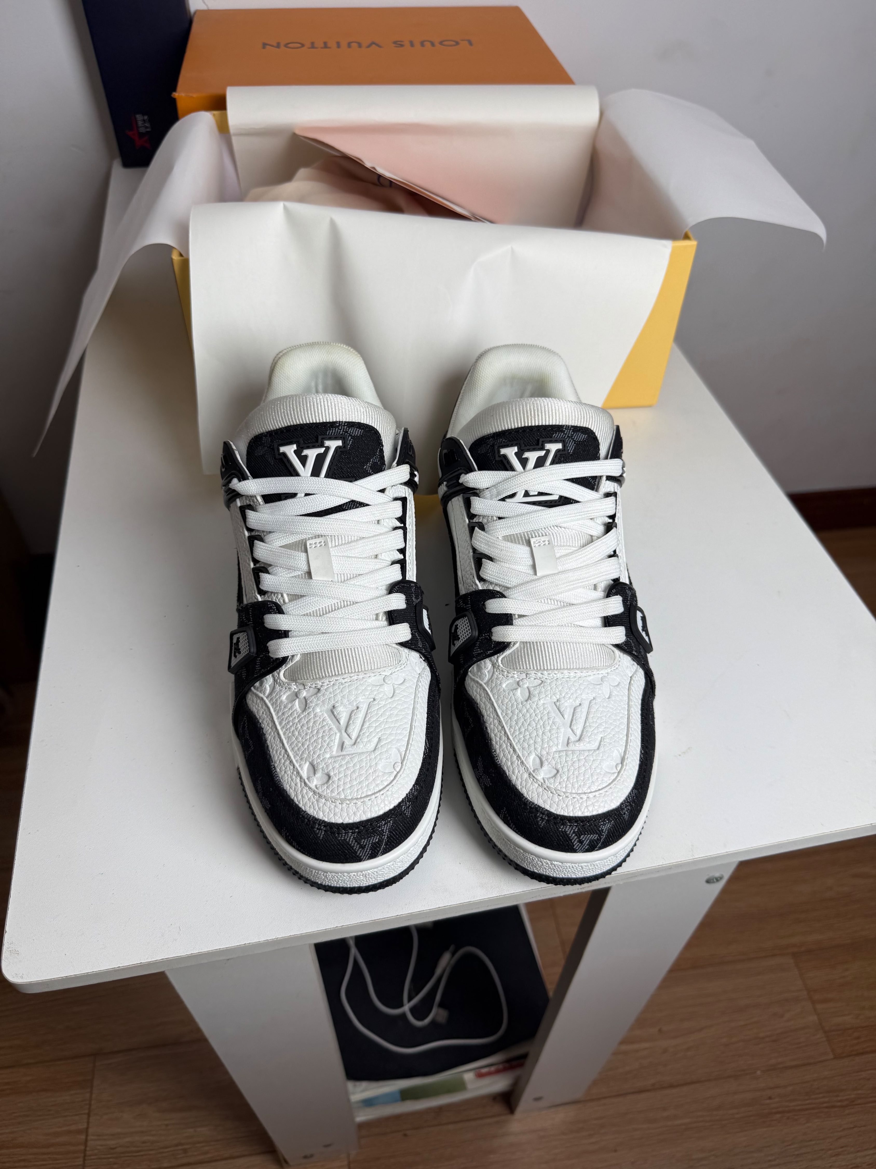 Lv trainers