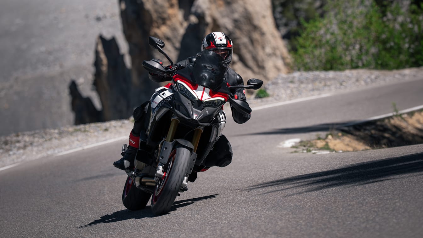 Ducati Multistrada V4 Pikes Peak MY2027 kurvis