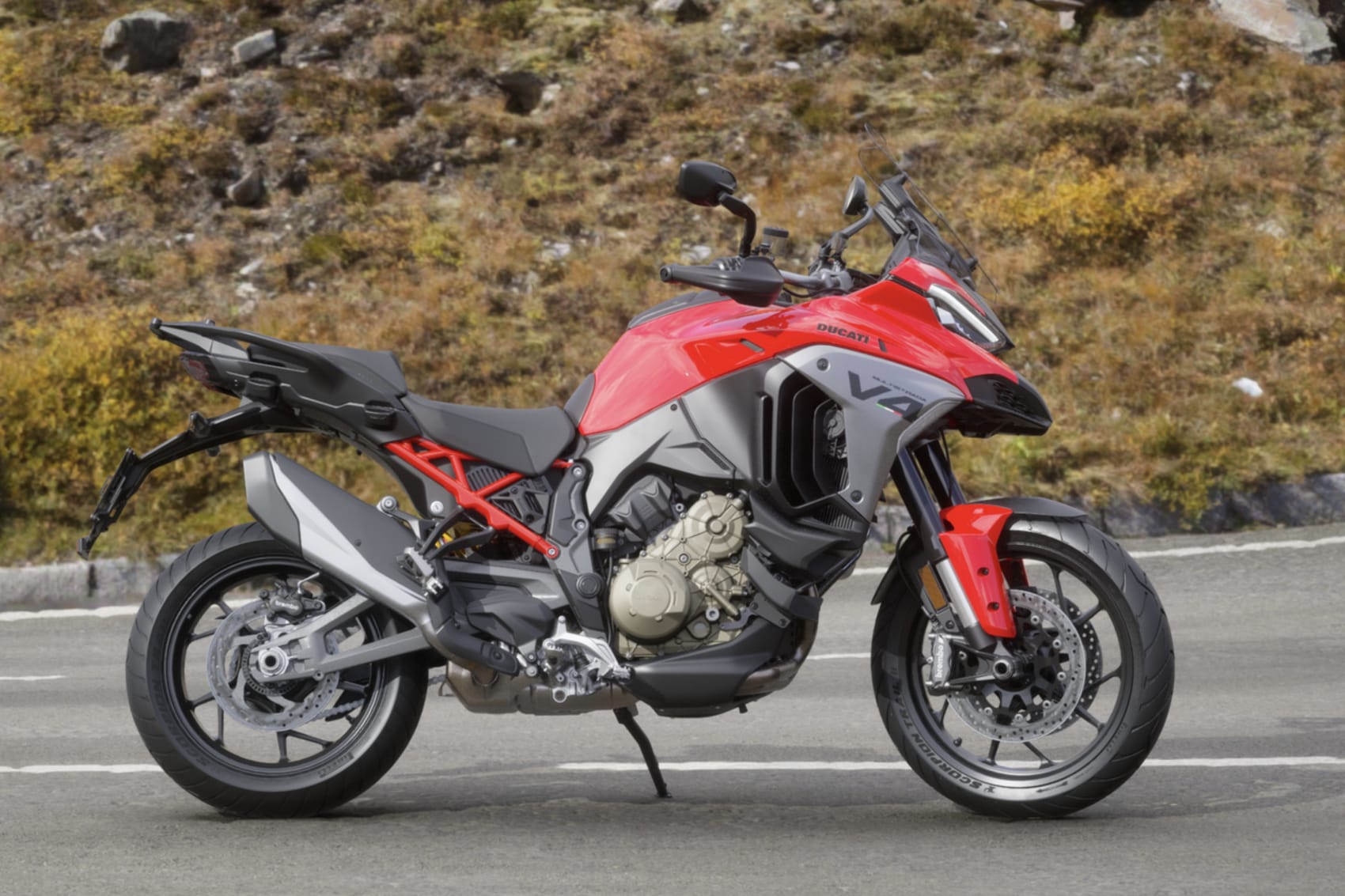 Ducati Multistrada V4 galeriipilt 1