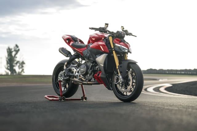Ducati Streetfighter V2 S galeriipilt 2
