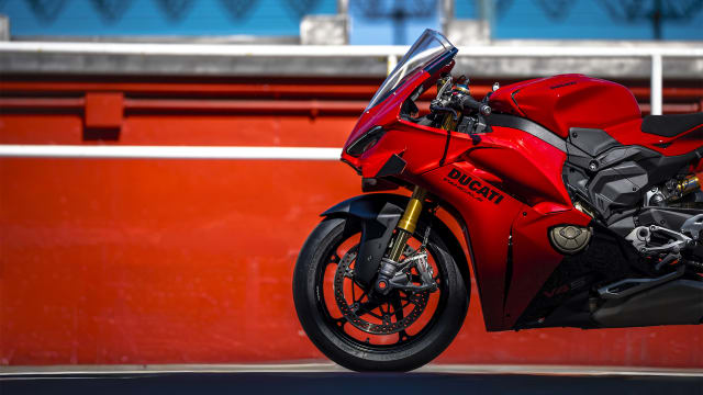 Ducati Panigale V4 S MY27 kere ja esipiduri detail