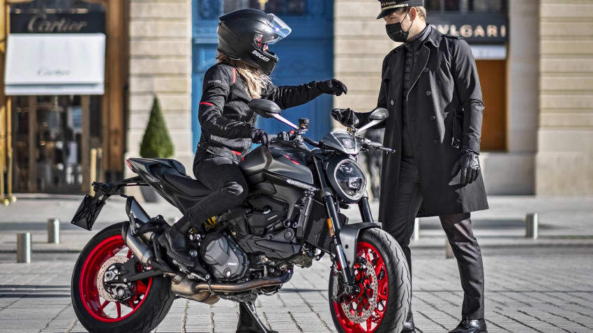 Ducati Monster galeriipilt 5