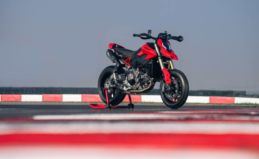 Ducati Hypermotard V2 galeriipilt 5