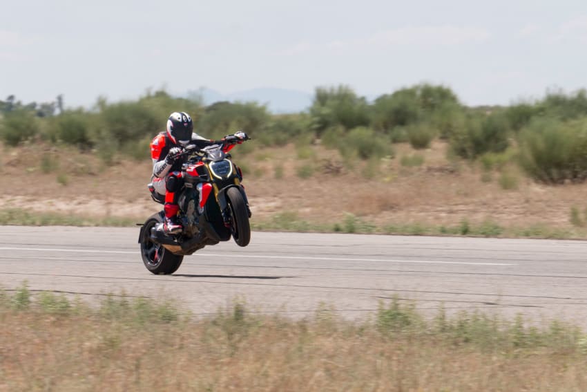 Ducati Diavel V4 RS galeriipilt 8
