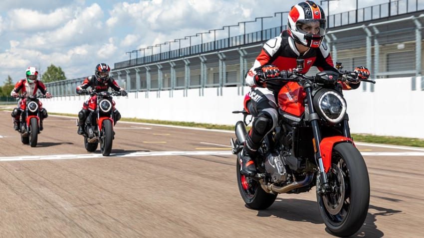 Ducati Monster galeriipilt 9