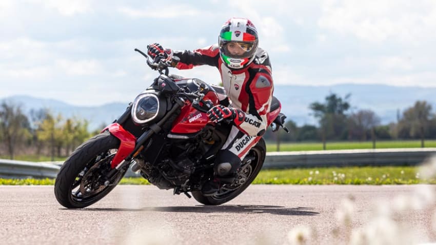 Ducati Monster galeriipilt 8