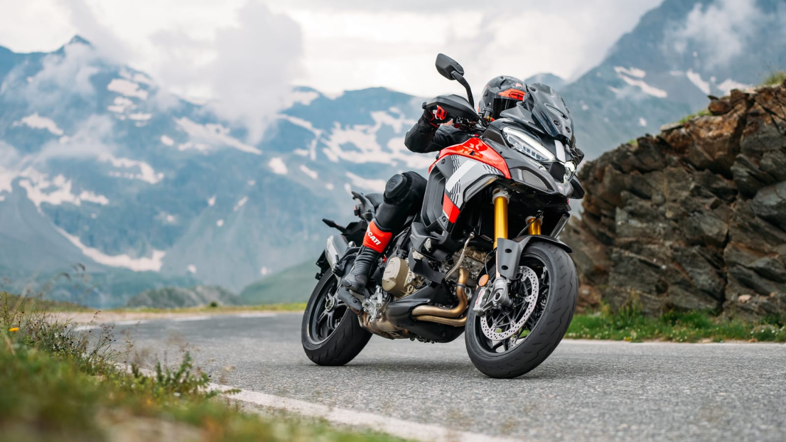 Ducati Multistrada V4 Pikes Peak galeriipilt 6