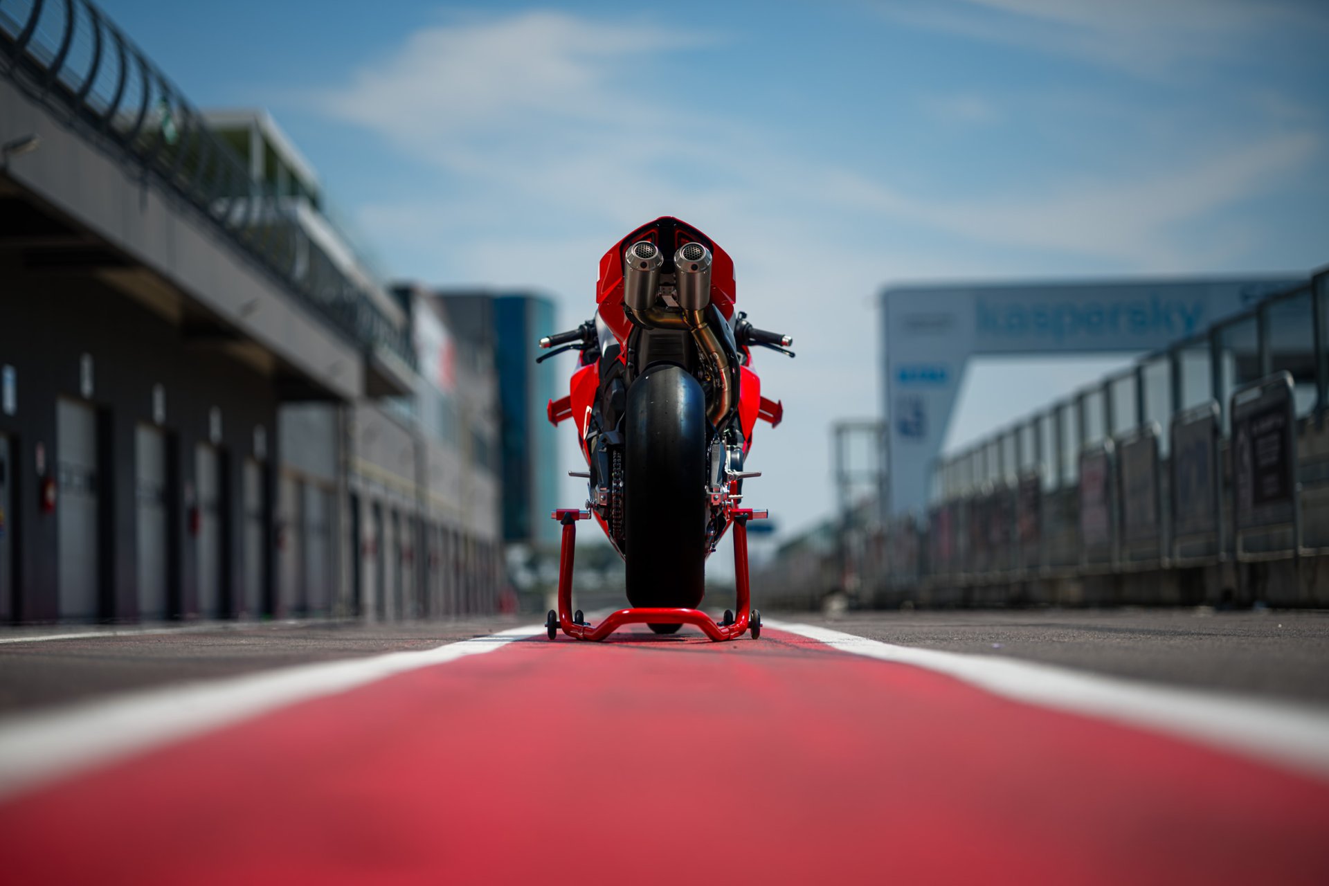 Ducati Panigale V4 R galeriipilt 6