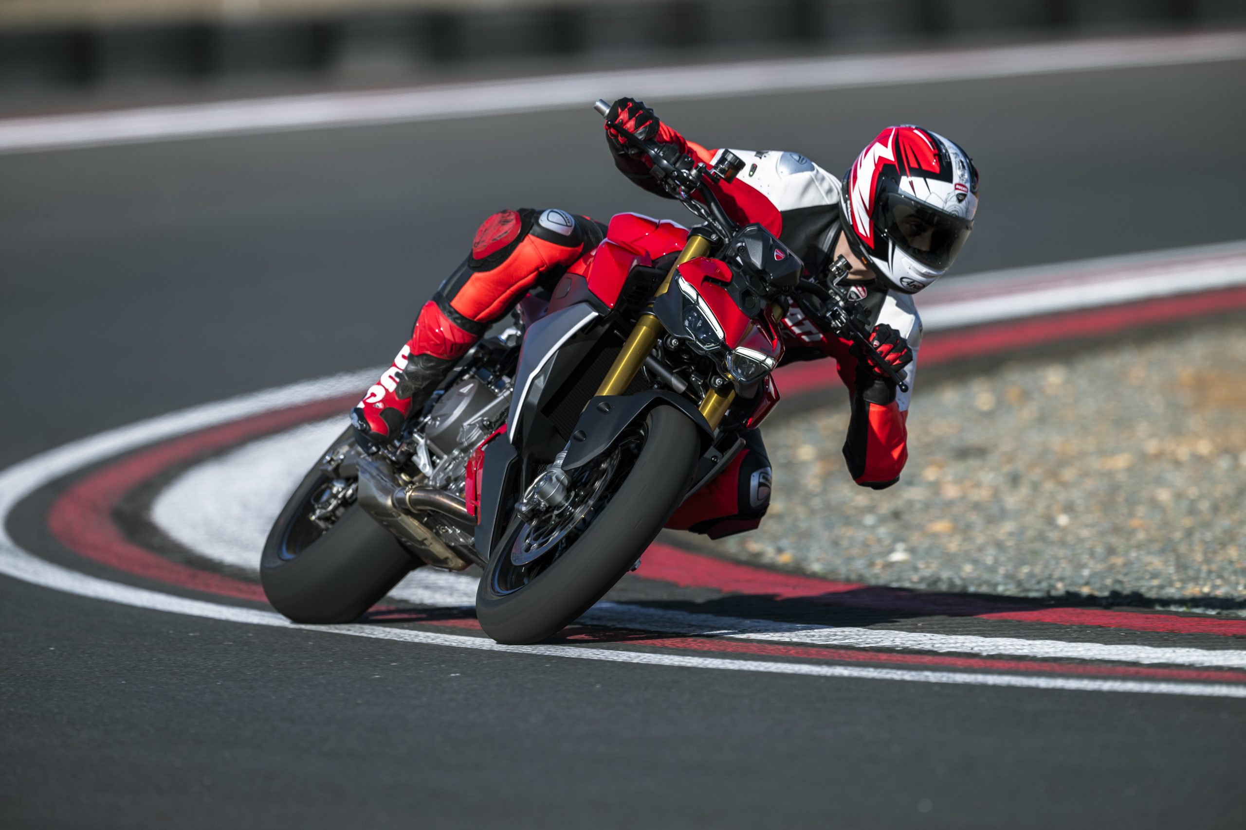 Ducati Streetfighter V2 S galeriipilt 5