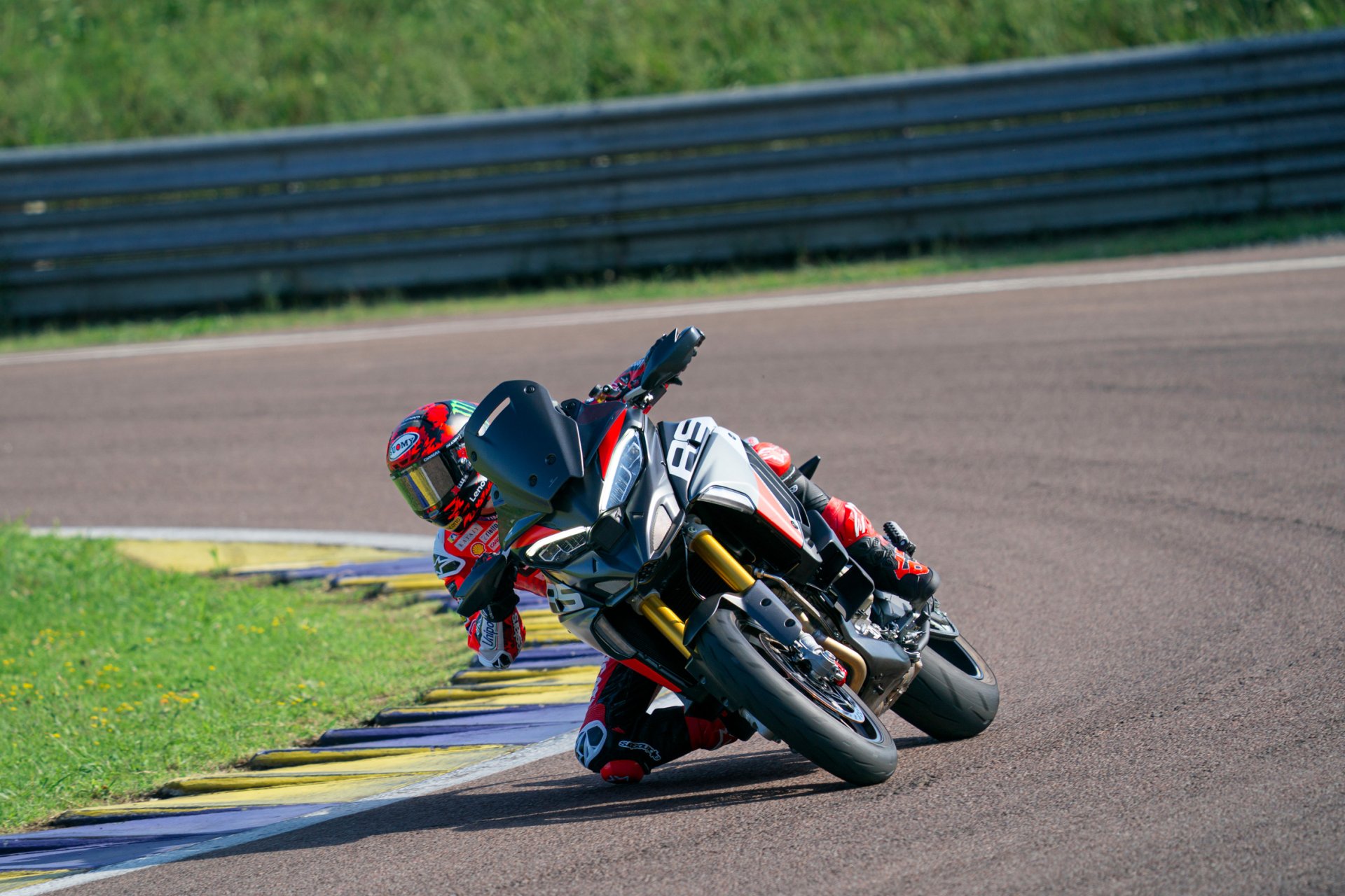 Ducati Multistrada V4 RS galeriipilt 12