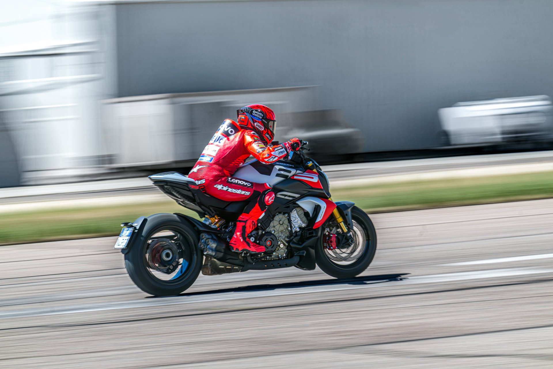 Ducati Diavel V4 RS galeriipilt 5