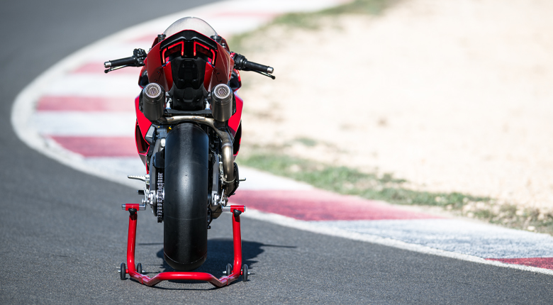 Ducati Panigale V2 S galeriipilt 4