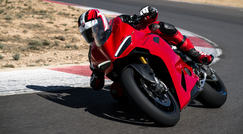 Ducati Panigale V2 S galeriipilt 1