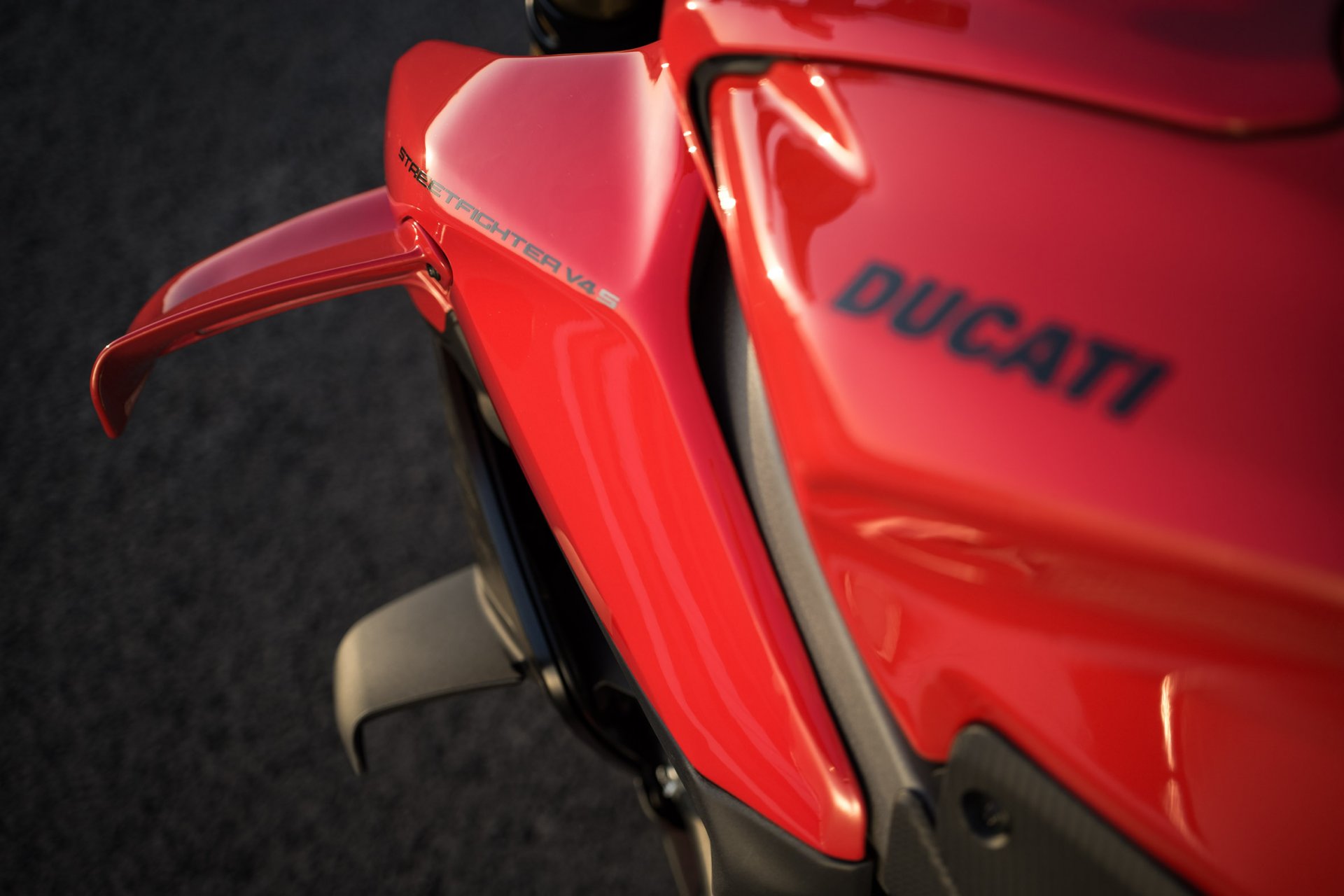 Ducati Streetfighter V4 S galeriipilt 11