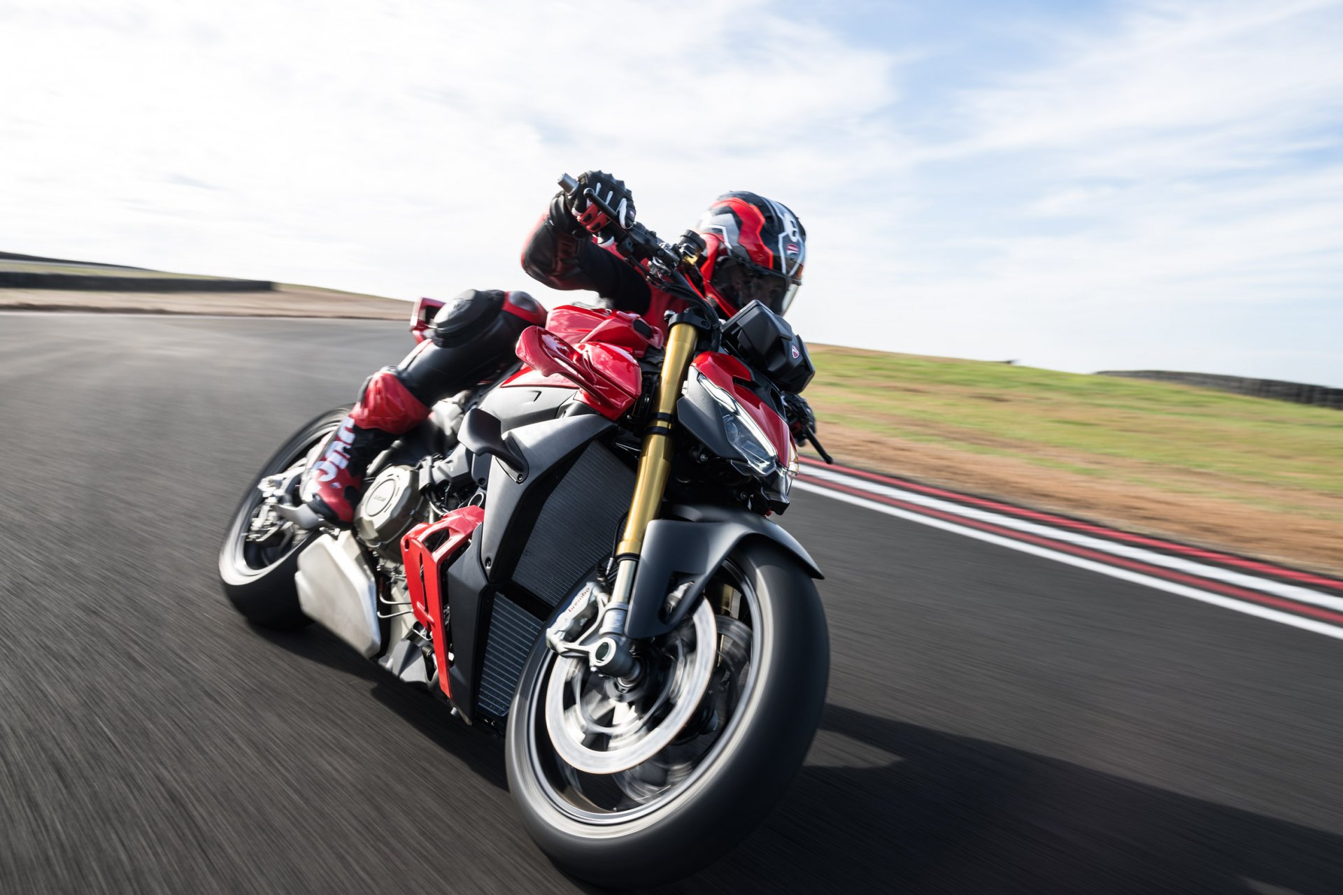 Ducati Streetfighter V4 S galeriipilt 5