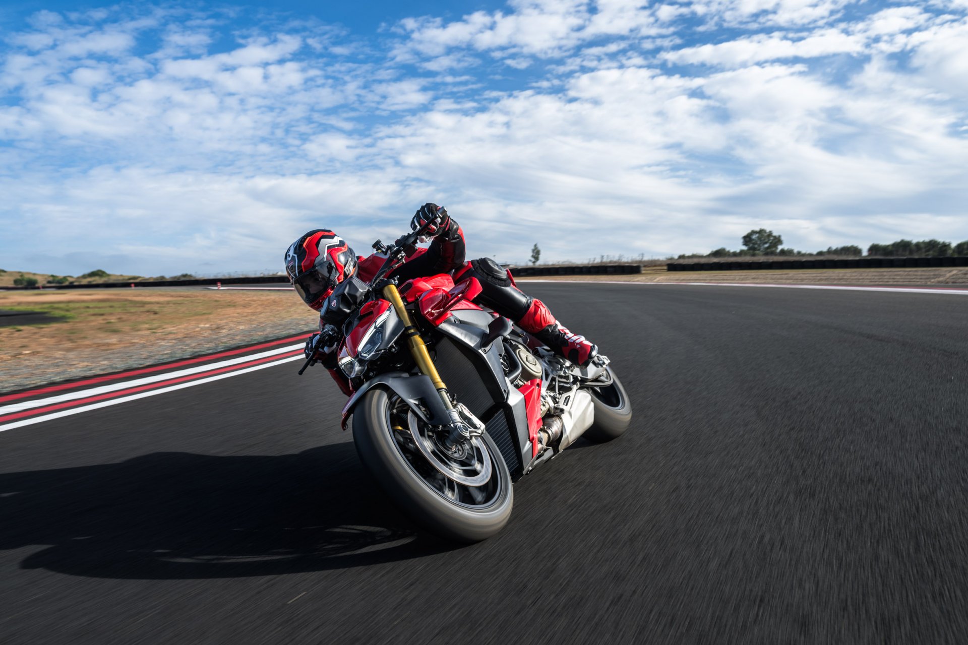 Ducati Streetfighter V4 S galeriipilt 4