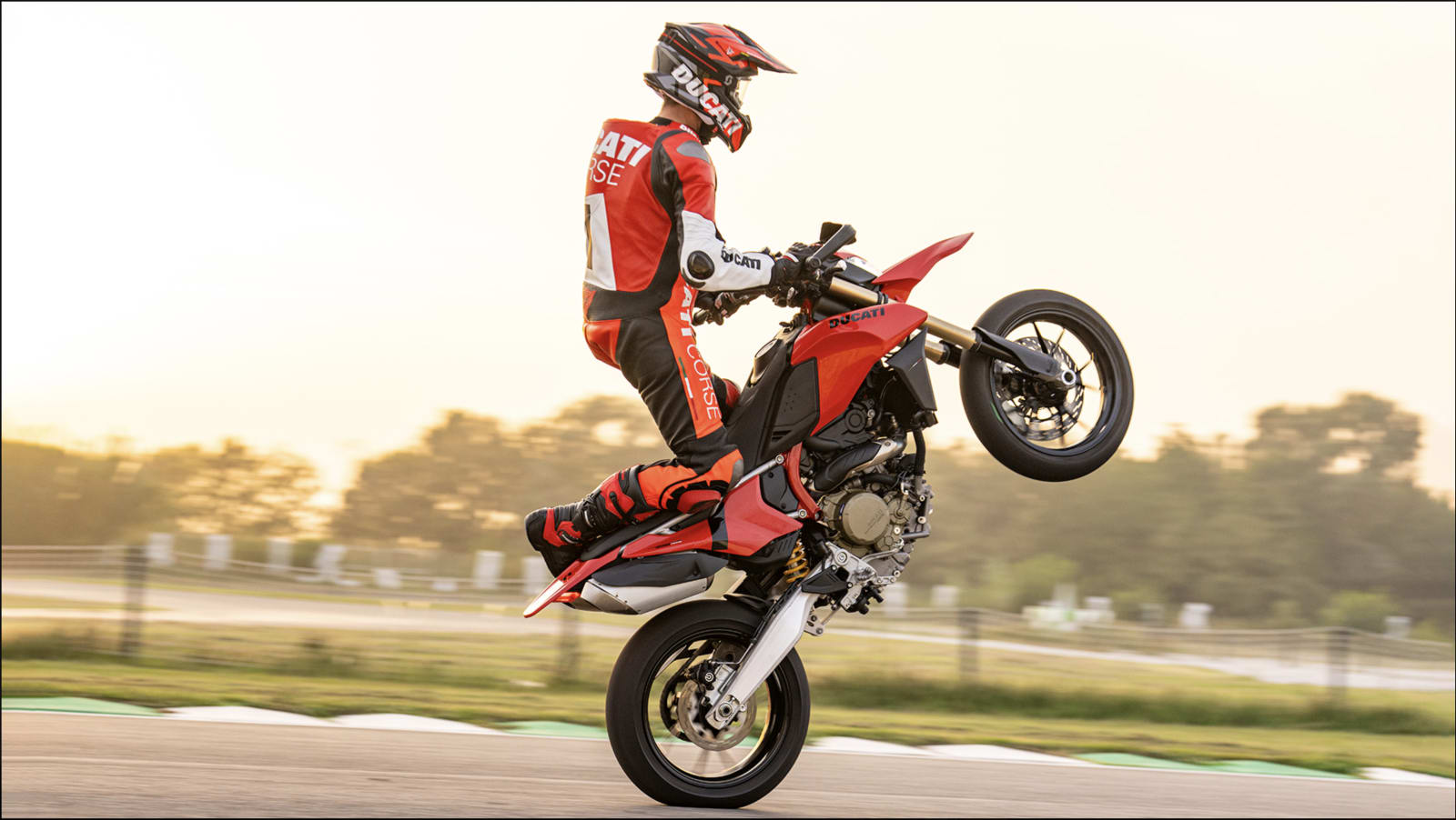 Ducati Hypermotard 698 Mono galeriipilt 1