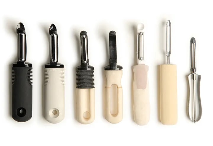 The prototype process for the famous OXO peeler. On the right is the old style of metal peeler, then there are 7 iterations to its left with the final one being the modern OXO peeler, optimised for a comfortable grip.