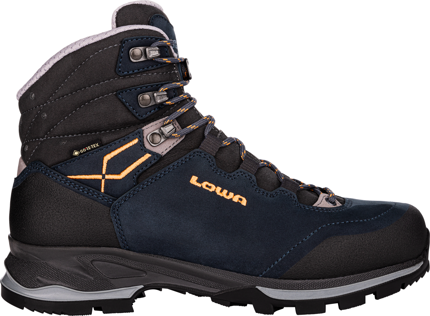 LIGHT GTX: TREKKING shoes for women: Quality and LOWA INT