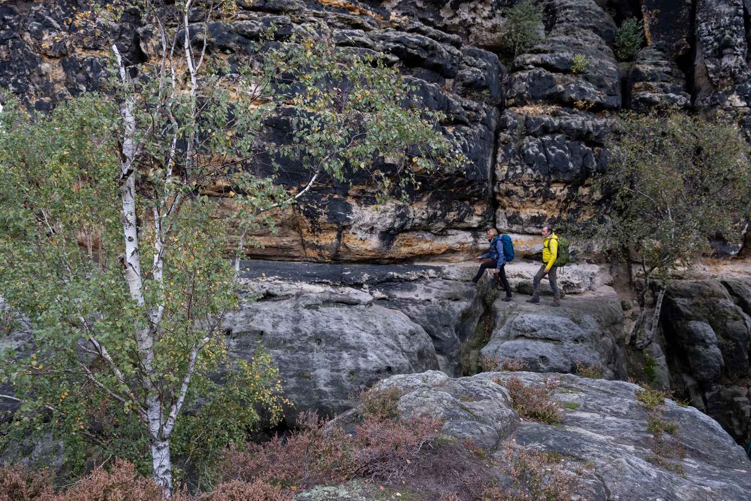 Wanderszene Schrammsteine, Sächsische Schweiz, Sachsen, Deutschland.