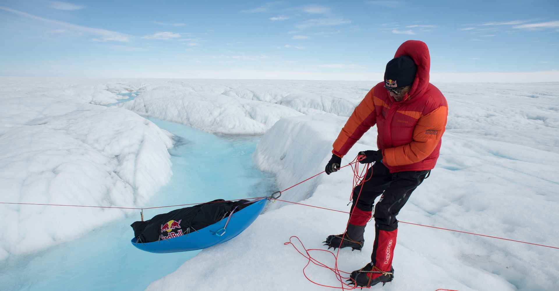 Stefan Glowacz und seine Begleiter, Fotograf Thomas Ulrich und Spitzenkletterer Philipp Hans, stellen die Expedition Coast to Coast unter das Motto „by fair means“. Mit möglichst geringem 