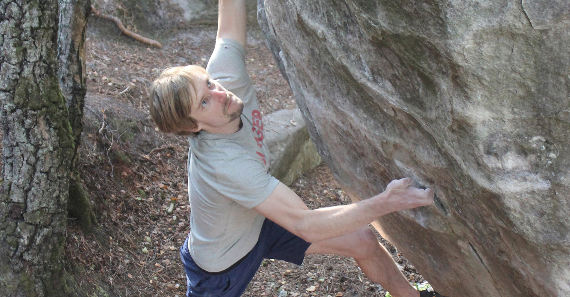 Image photo with the ROCKET, Julius Westphal Fontainebleau Bouldern