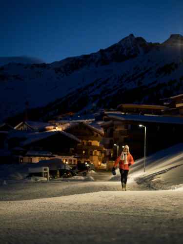 Winterwanderszene Obergurgl, Oetztaler Alpen, Tirol, Oesterreich.