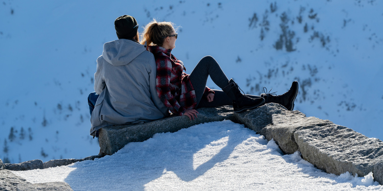Schlesierhaus Winterwandern,
Riesengebirge, Tschechien.