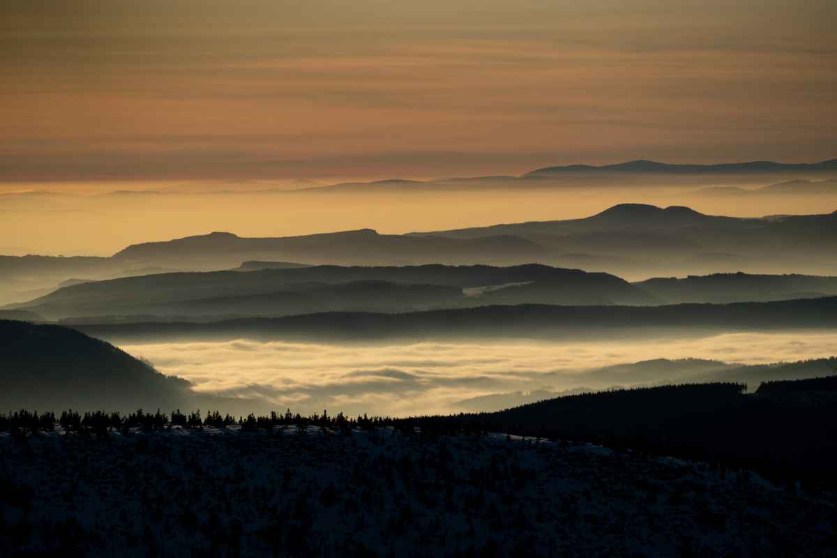 Morgenstimmung vom Brunnenberg,
Riesengebirge, Tschechien.