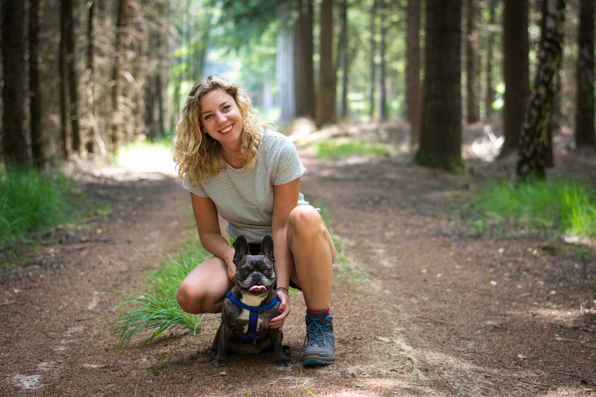 Ob ausgedehnter Spaziergang oder eine Wanderung auf befestigten Wegen - der TAURUS PRO GTX MID Ws fühlt sich überall wohl. Der leichte und dezente Multifunktionsschuh wurde über einen speziellen Damenleisten gefertigt und bietet durch seinen MID-CUT-Schaft aus Veloursleder und robustem Textilgewebe eine gute Performance bei optimalem Tragekomfort. Zugleich sorgt das wasserdichte GORE-TEX-Futter für allzeit besten Komfort.