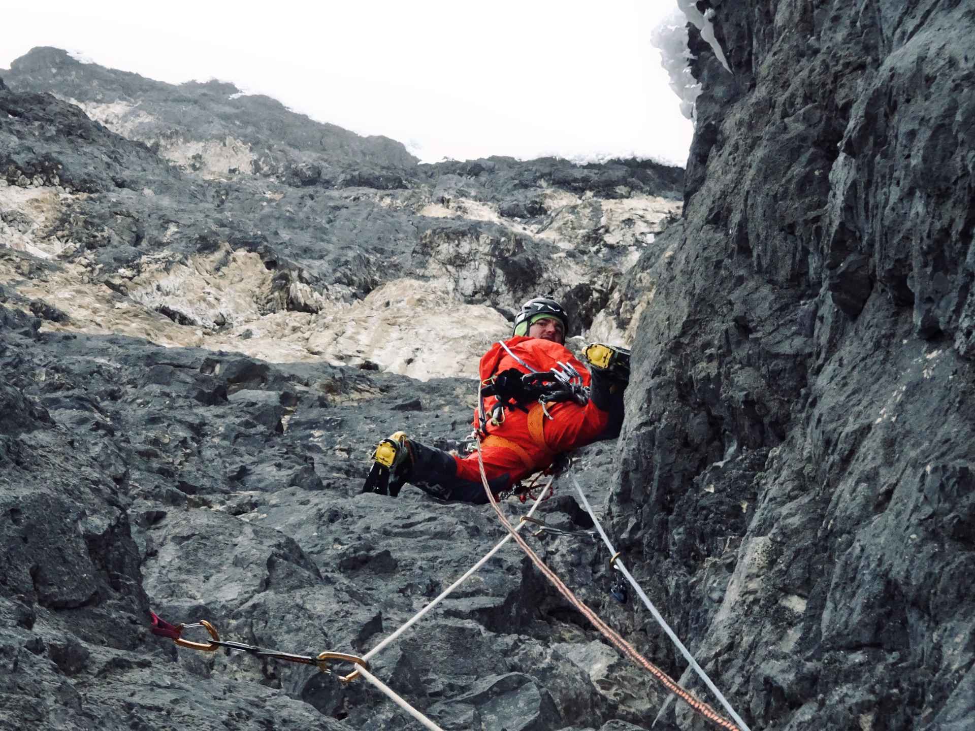 Imagefoto met de ALPINE ICE GTX, Simon Gietl Pandora