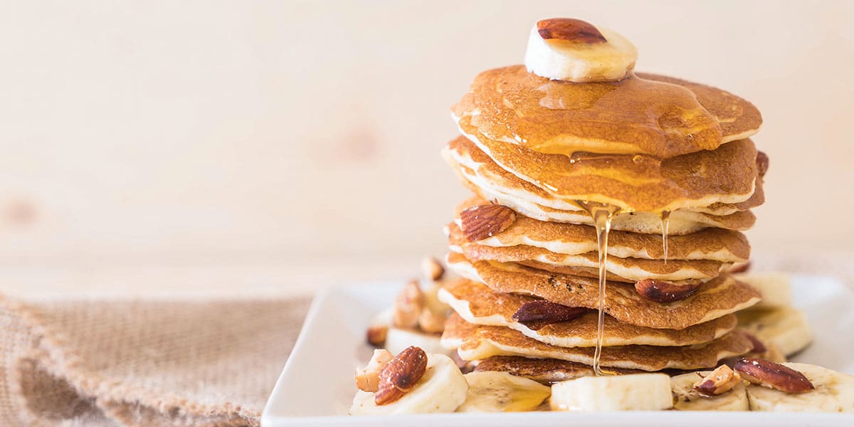 Pancake proteici: i trucchi per prepararli senza utilizzare proteine in  polvere - greenMe