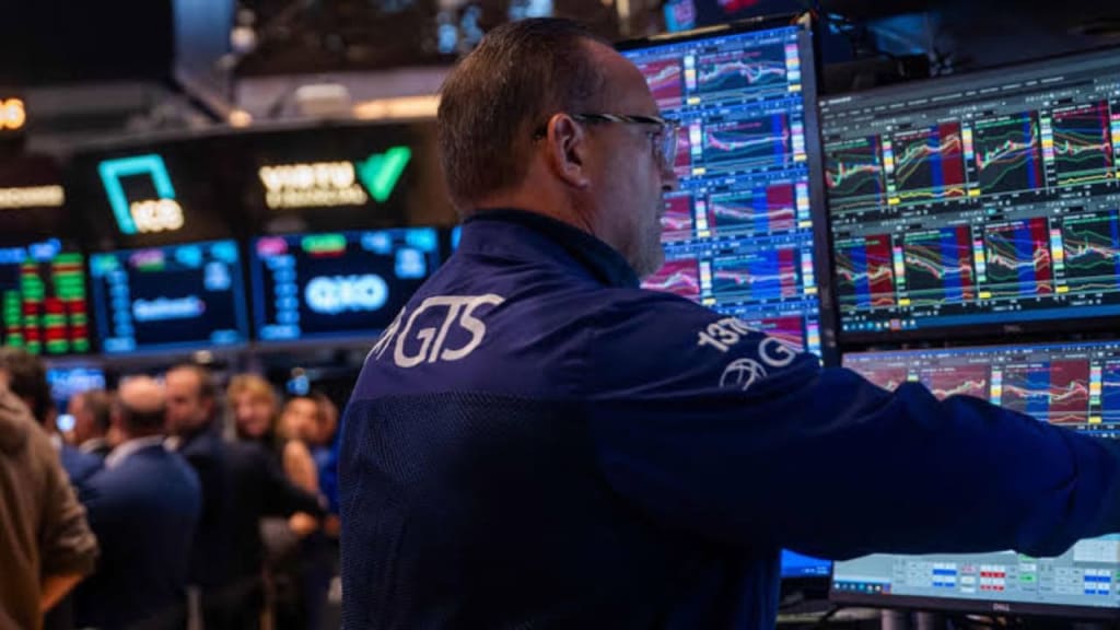 AI Debt Concerns Spread Across Technology Stocks