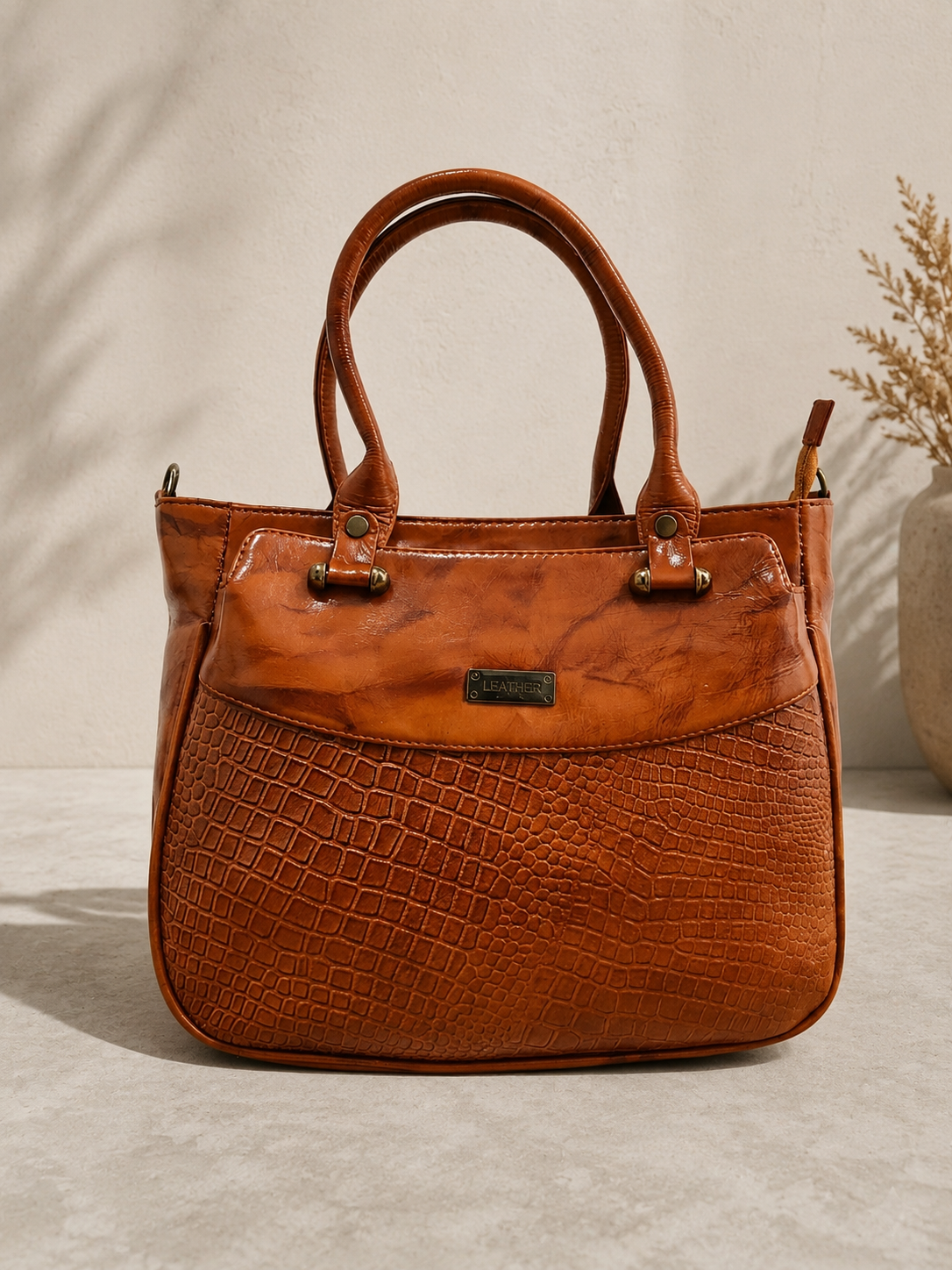 Leather tote bag