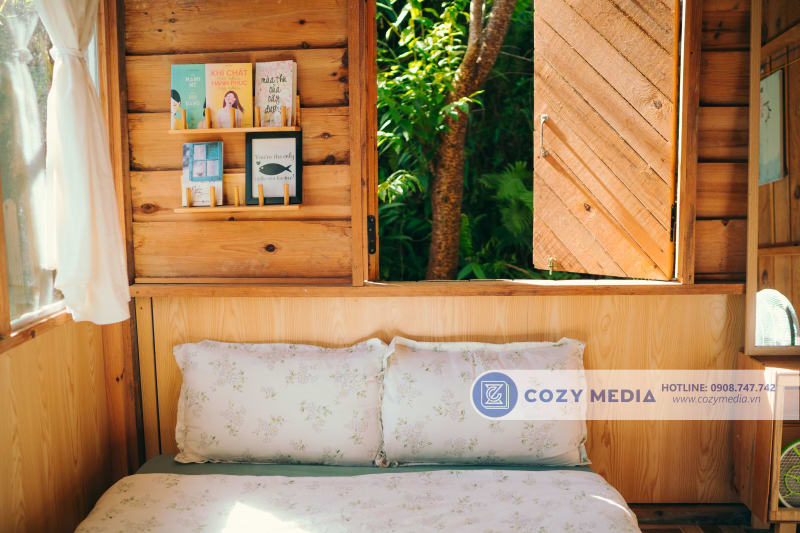 Mùa Xuân Căn Nhà Gỗ