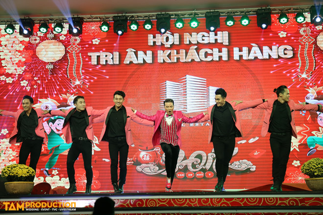 Tri ân khách hàng