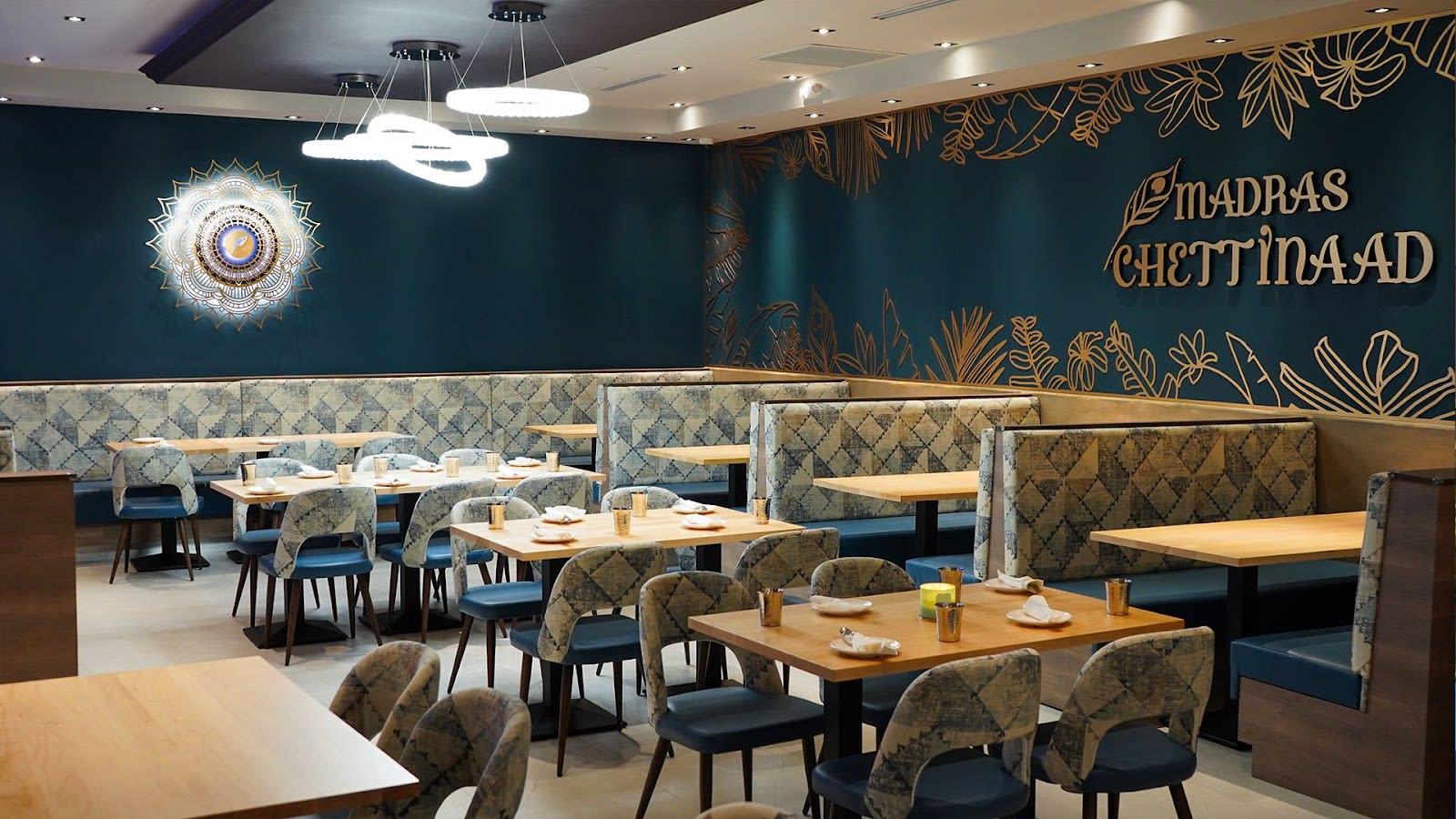 Madras Chettinaad - Experience authentic Indian cuisine in Kitchener! Fine dining South Indian food, bursting with flavor.