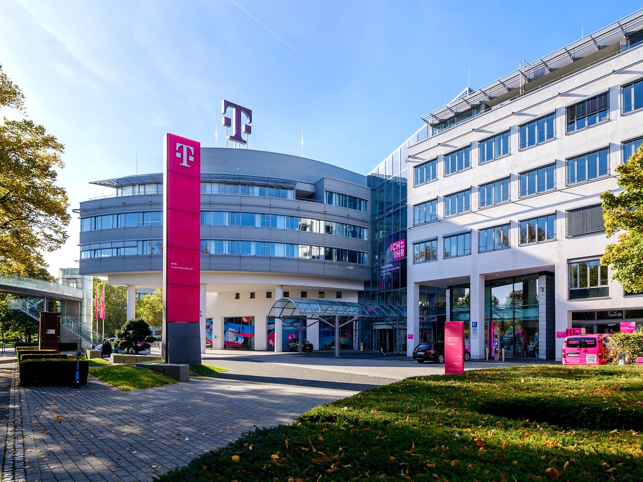 Telekom Deutschland — Cover