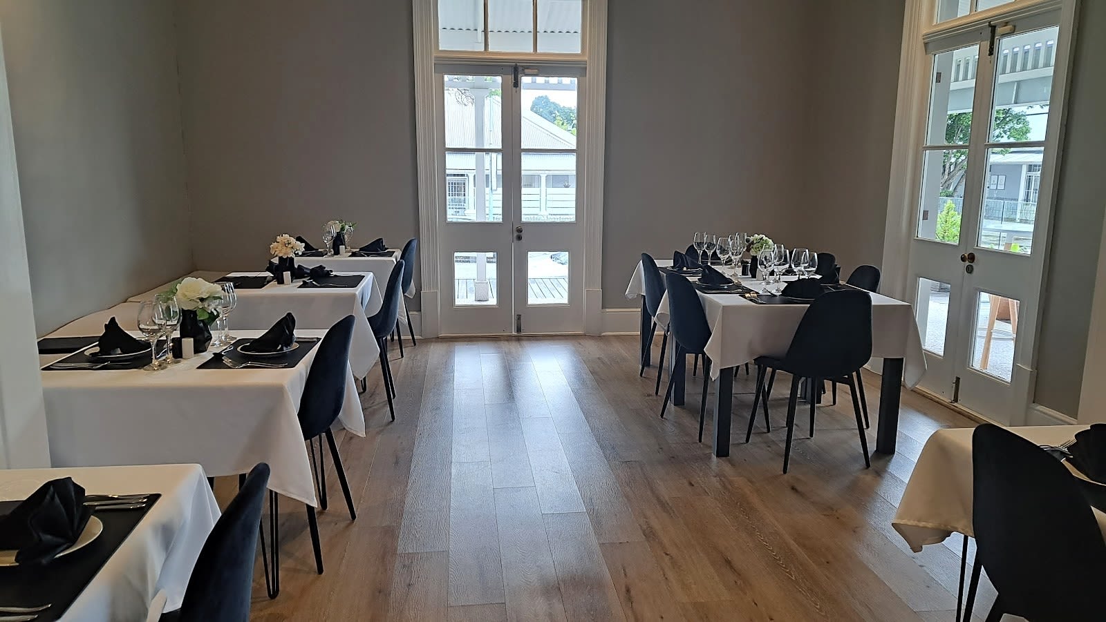 Phaka Restaurant