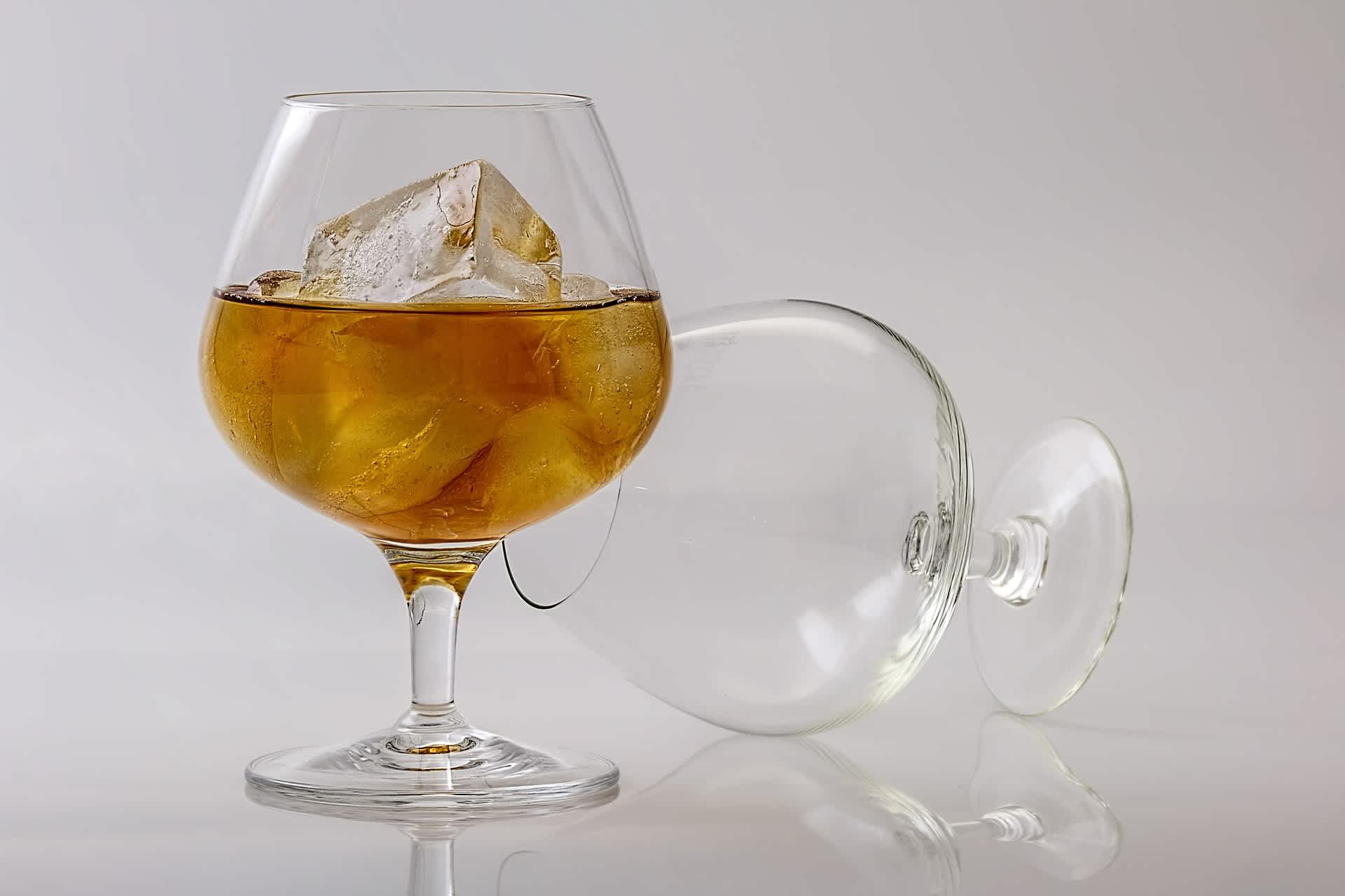 Know the Difference between Brandy, Cognac, Whisky and Bourbon Blog