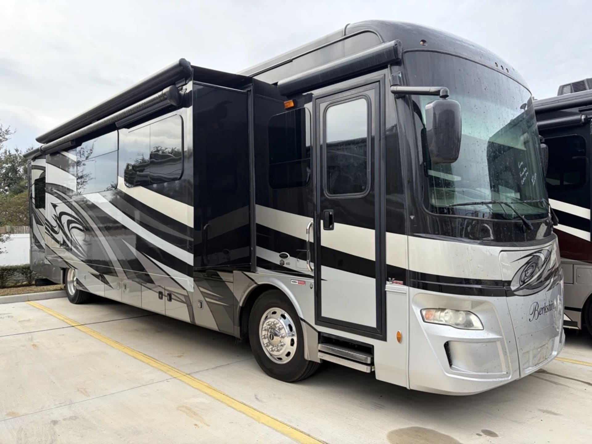 2019 Forest River Berkshire XL 40D