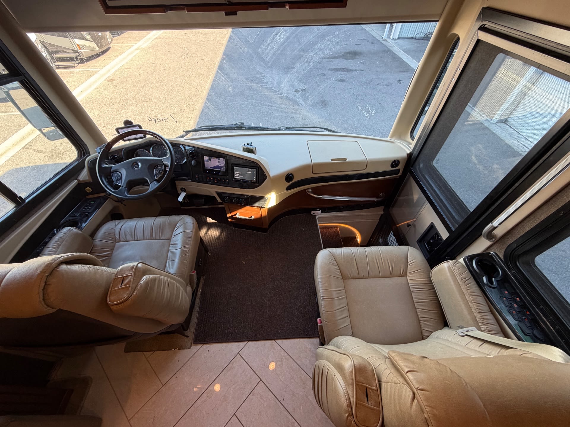 2016 Allegro Bus 45 OPP - Interior view 2