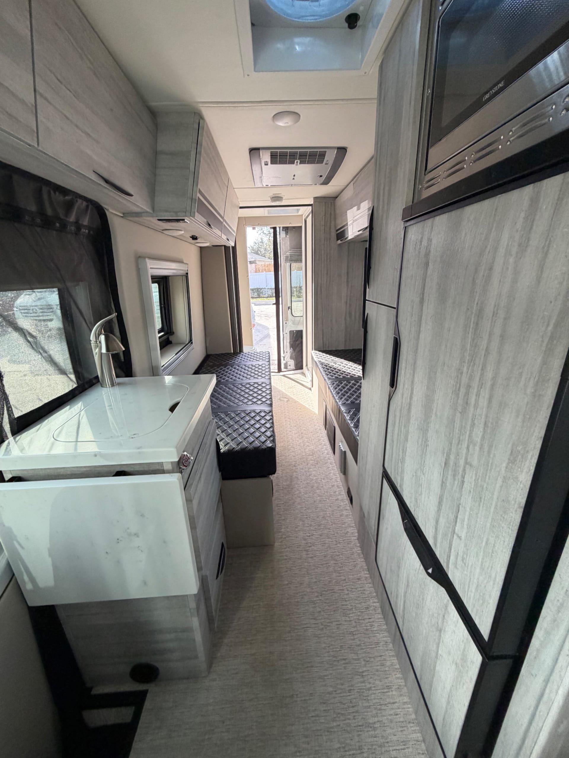 2026 Bayside TB - Interior view 3