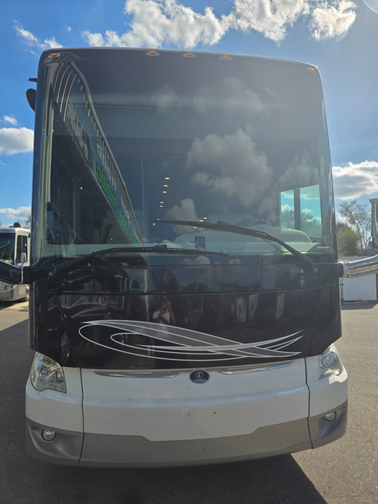 2017 Allegro Bus 45 OPP - Exterior view 2
