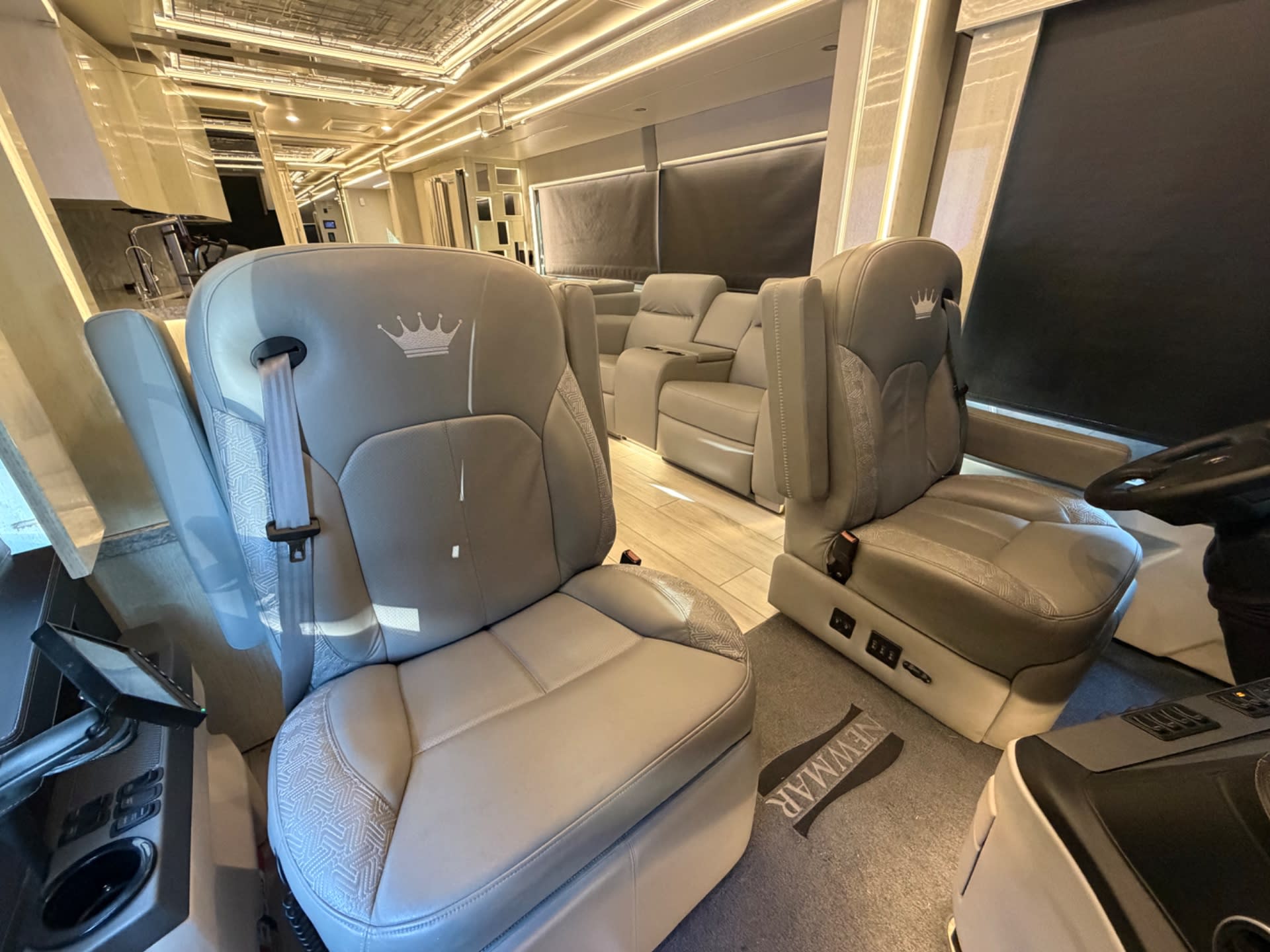 2022 Newmar King Aire 4531 - Interior view 2