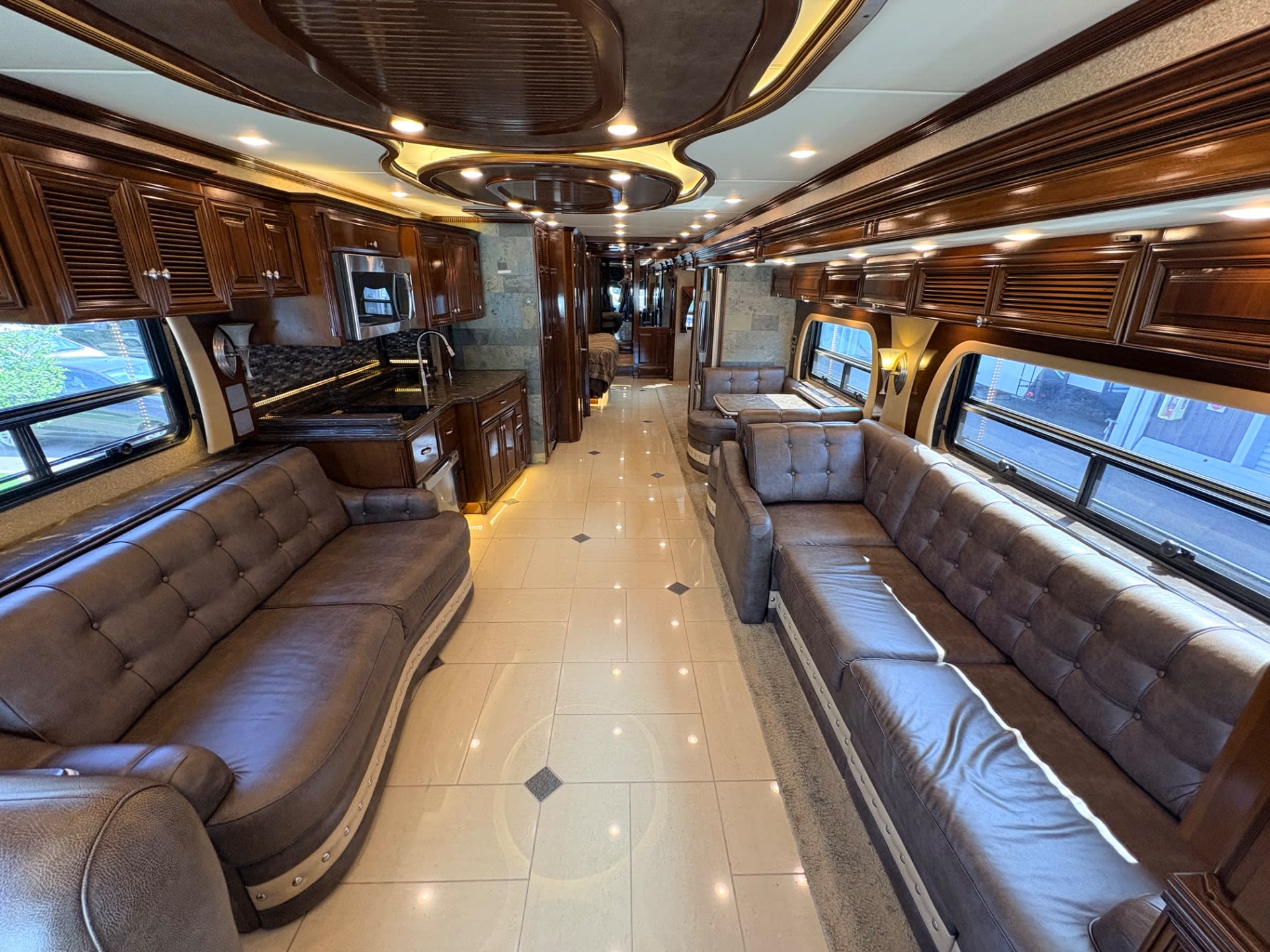 2014 Newmar Essex 4553 - Interior view